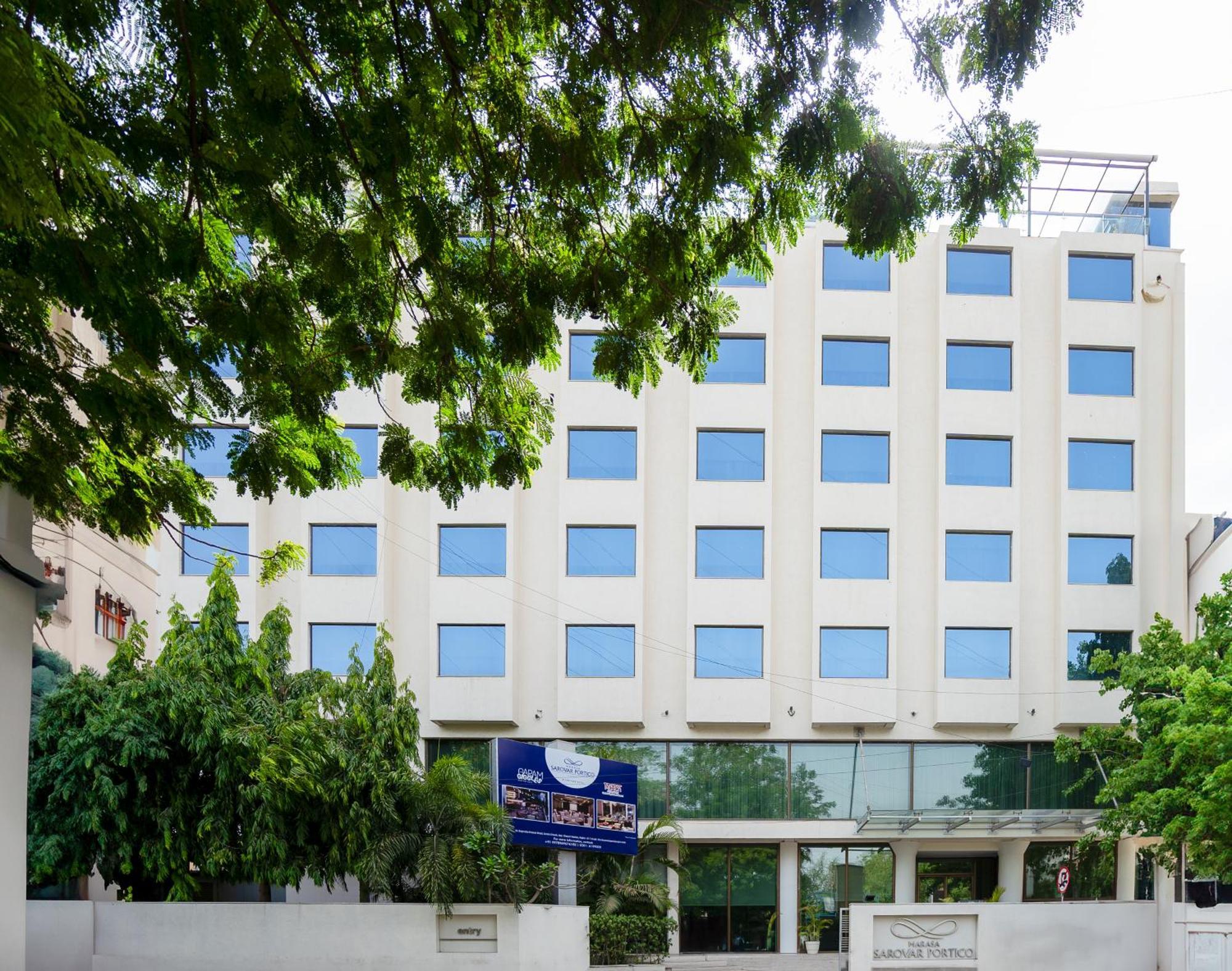 Marasa Sarovar Portico -Rajkot Exteriör bild