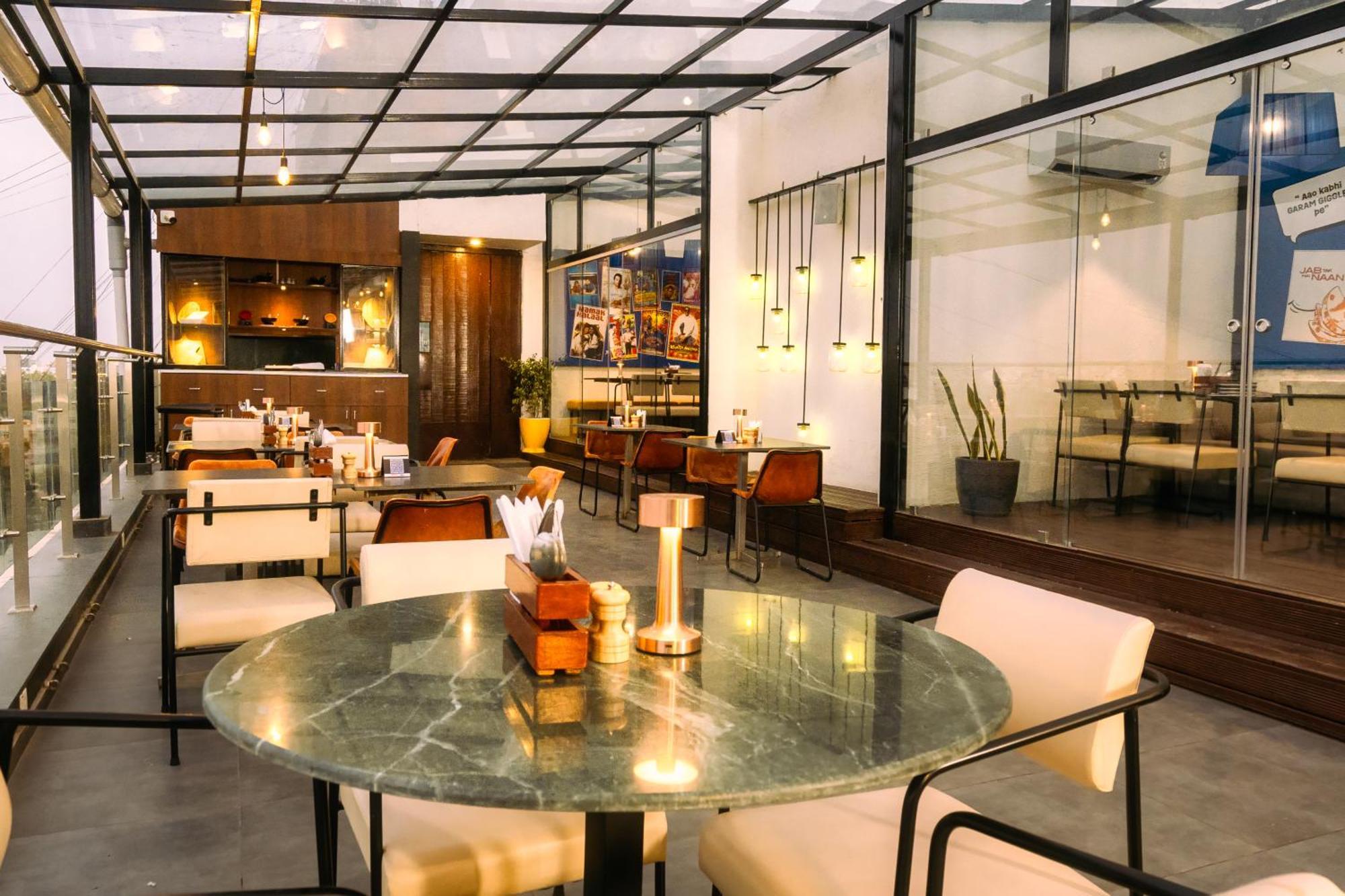 Marasa Sarovar Portico -Rajkot Exteriör bild